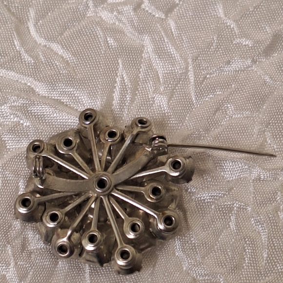 Vtg Riveted Clear Sparkling Rhinestone Stacked Brooch Pin  Silver Tone - Picture 6 of 6